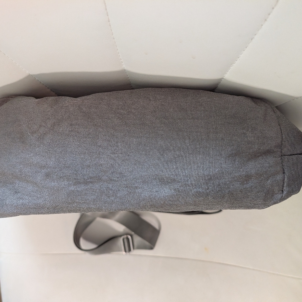 Baggallini Any Day Laptop Tote Bag Taupe/Silver Nylon - Picture 9 of 9